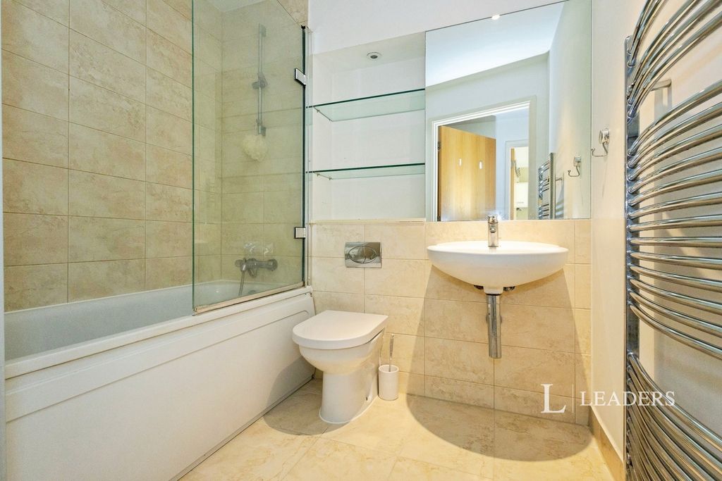 Property photo 3 of 8 Pbox-Img.Jpg