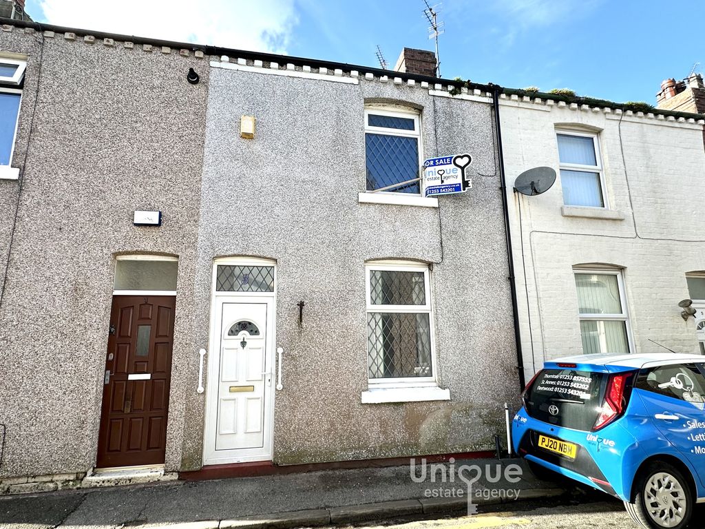 Property photo 1 of 10