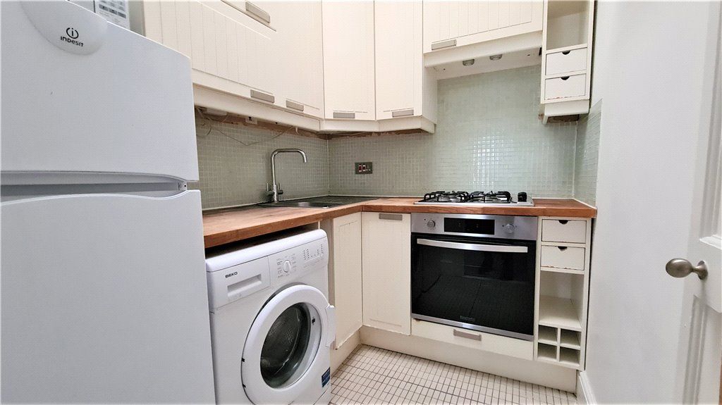 Property photo 3 of 5 Kitchen