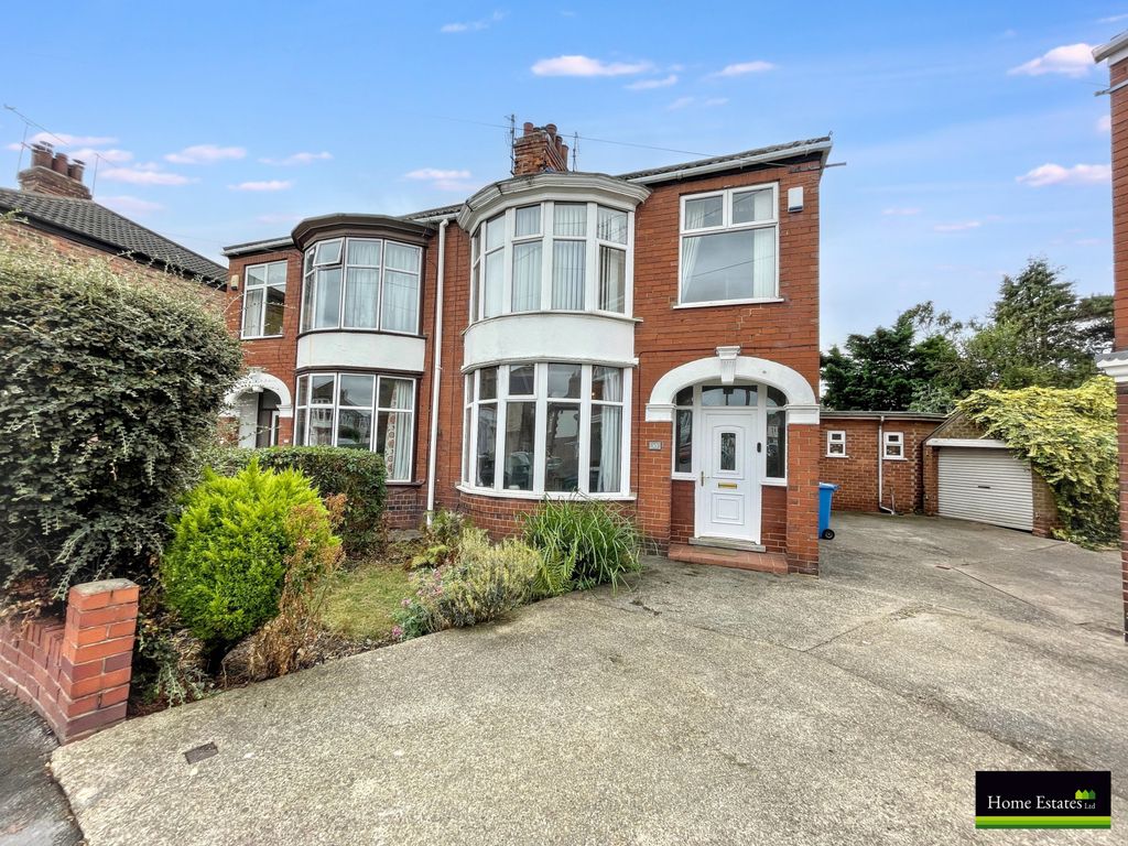 Property photo 1 of 15 3 Bedroom Semi Detached House For Sale