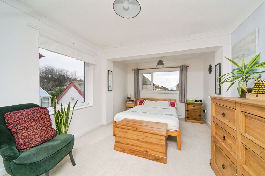 Property photo 2 of 19 Pbox-Img.Jpg