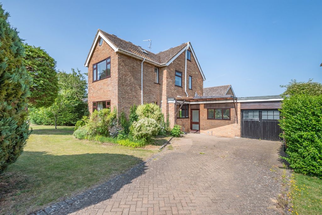 Property photo 1 of 17
