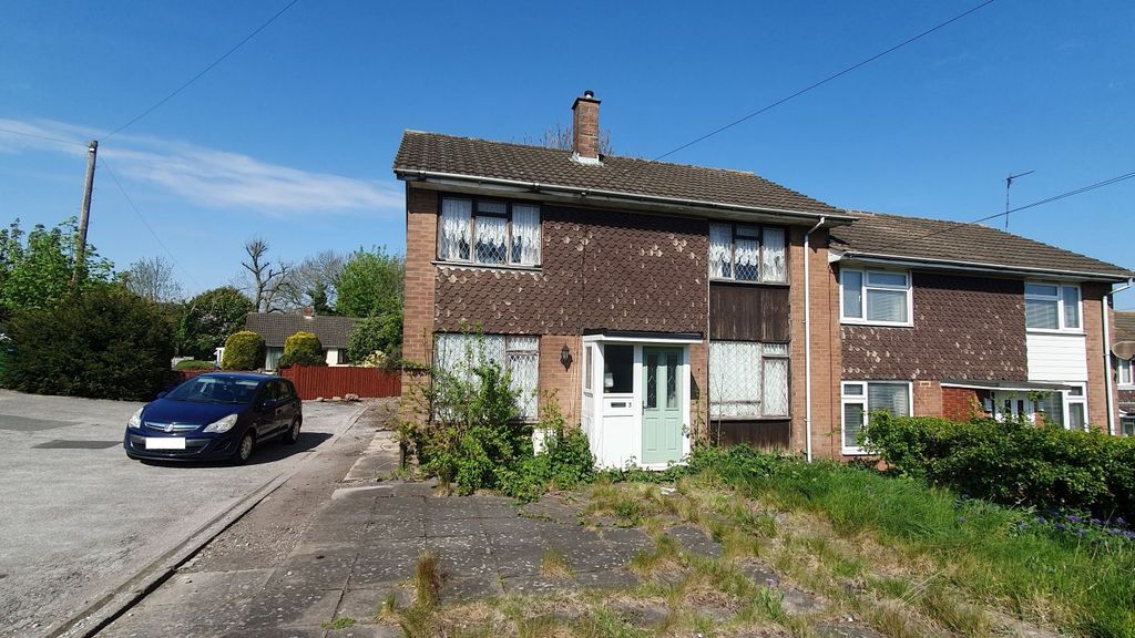 Property photo 2 of 19