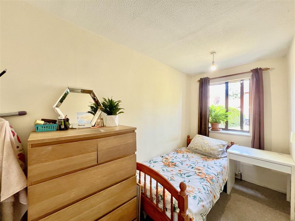 Property photo 3 of 7 Bedroom Two