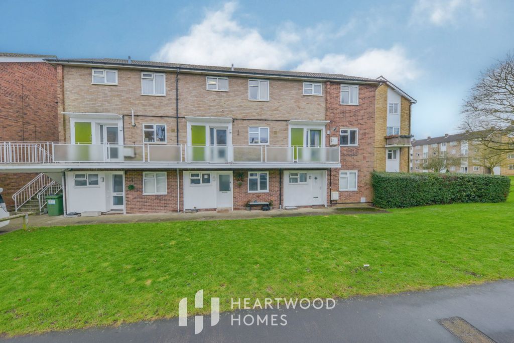 Property photo 1 of 28