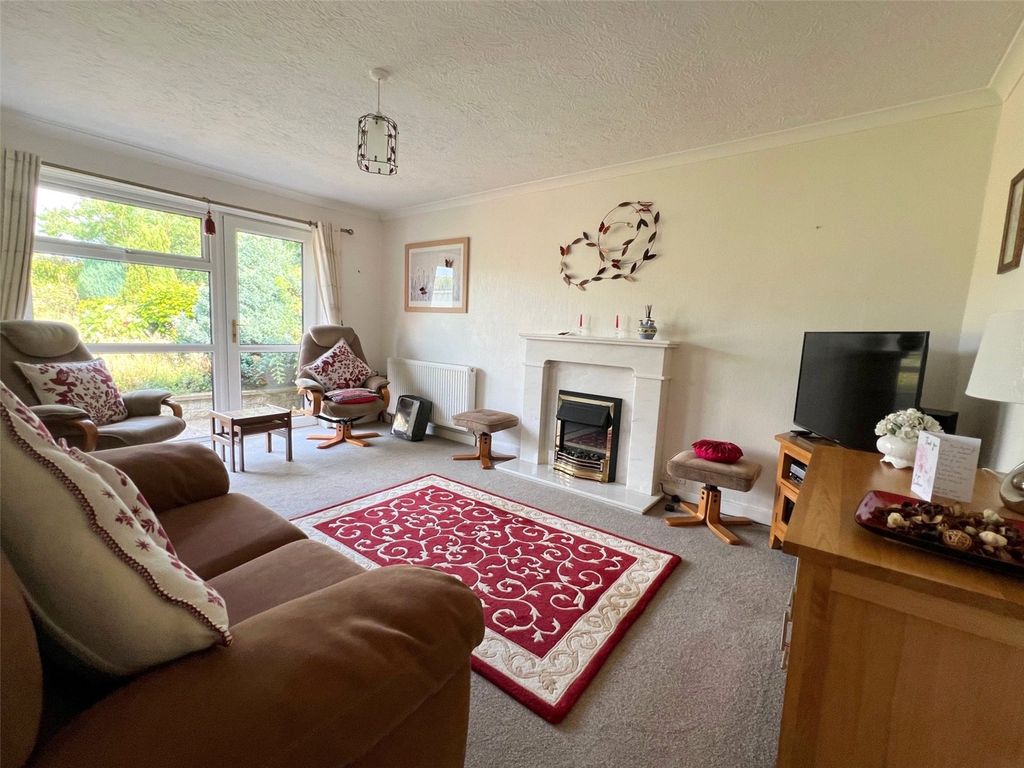 Property photo 2 of 20 Picture No. 06