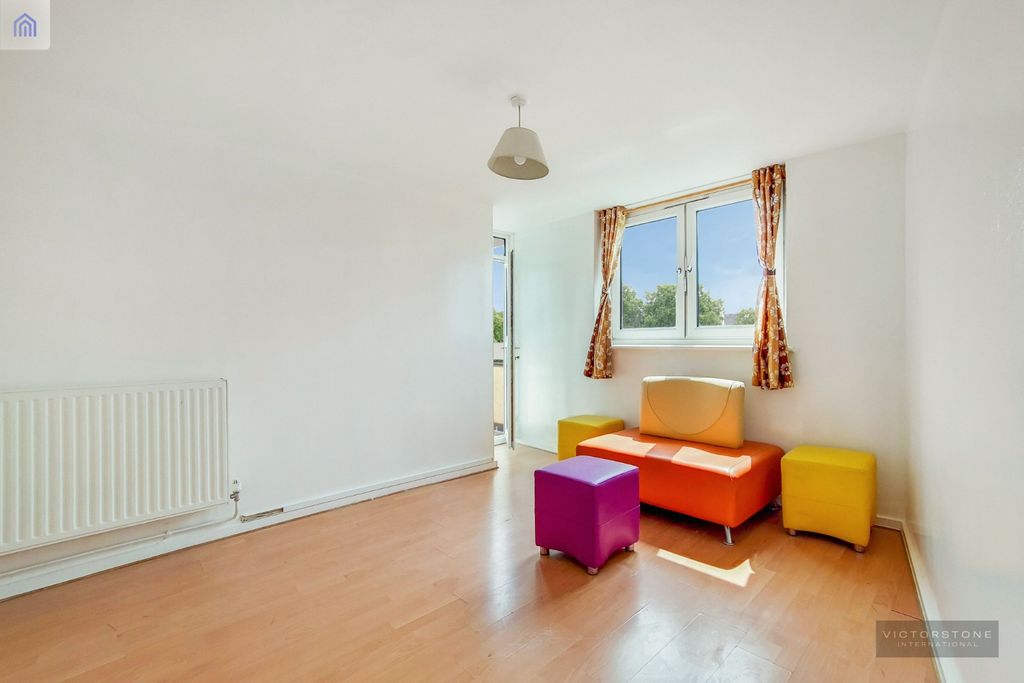 Property photo 3 of 10 1669195