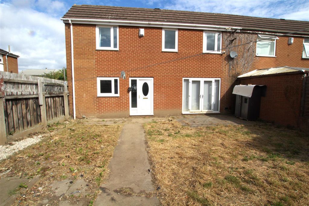 Property photo 1 of 12 Rear Garden Reverse.Jpg