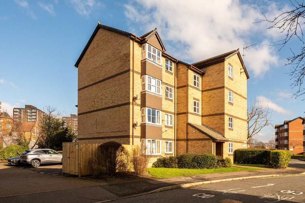 Property photo 1 of 10