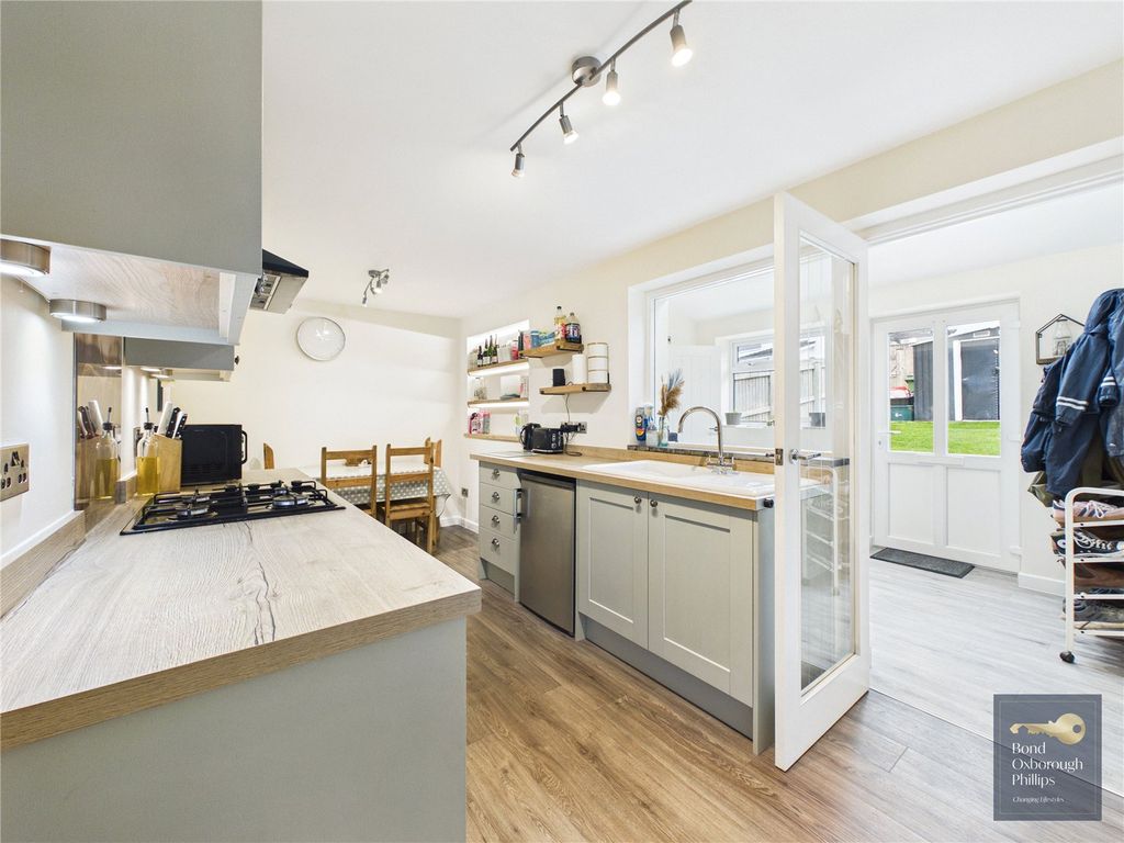 Property photo 3 of 27 Picture No. 53