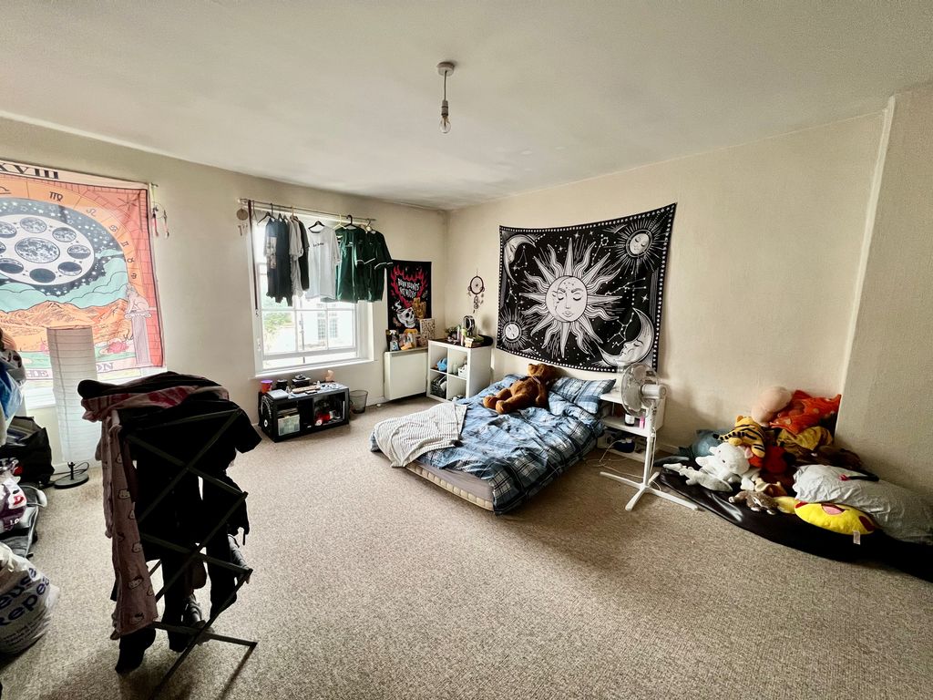 Property photo 2 of 5 View