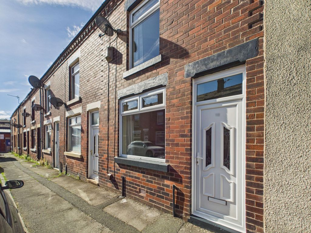 Property photo 1 of 25