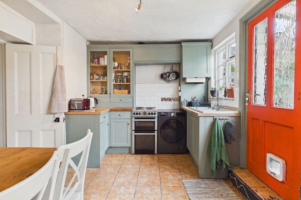 Property photo 2 of 13