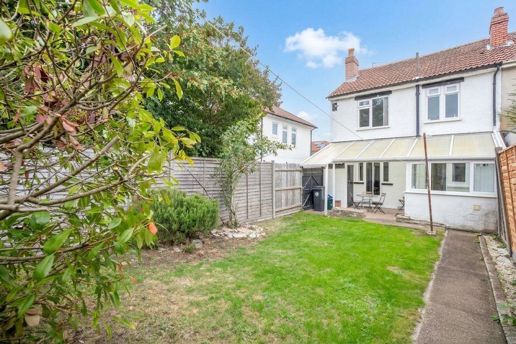 Property photo 3 of 24 Picture No. 44