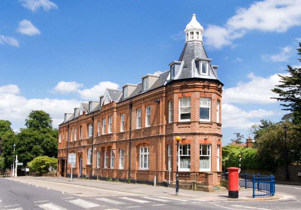 Property photo 1 of 9 Sevenoaks House