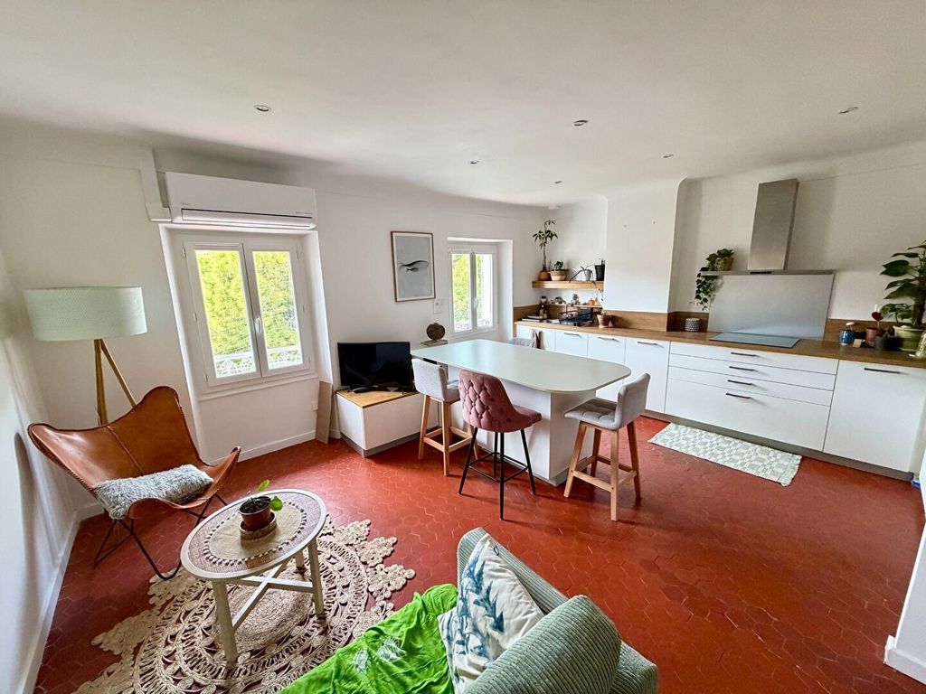 Property photo 1 of 6 Apartment In Ollioules 3 Rooms (T3) 56.22 m²
