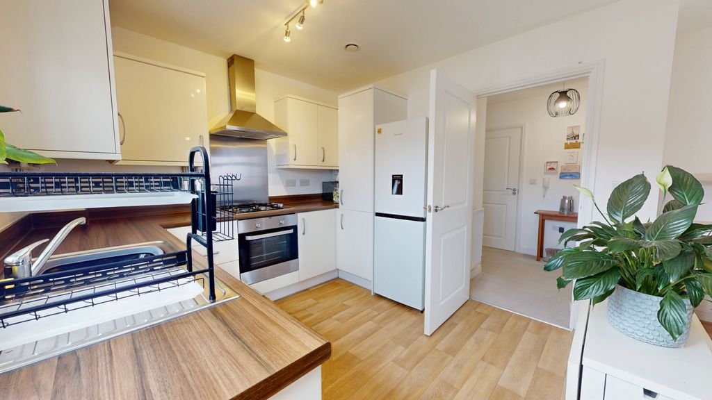 Property photo 3 of 13 03142025_093549