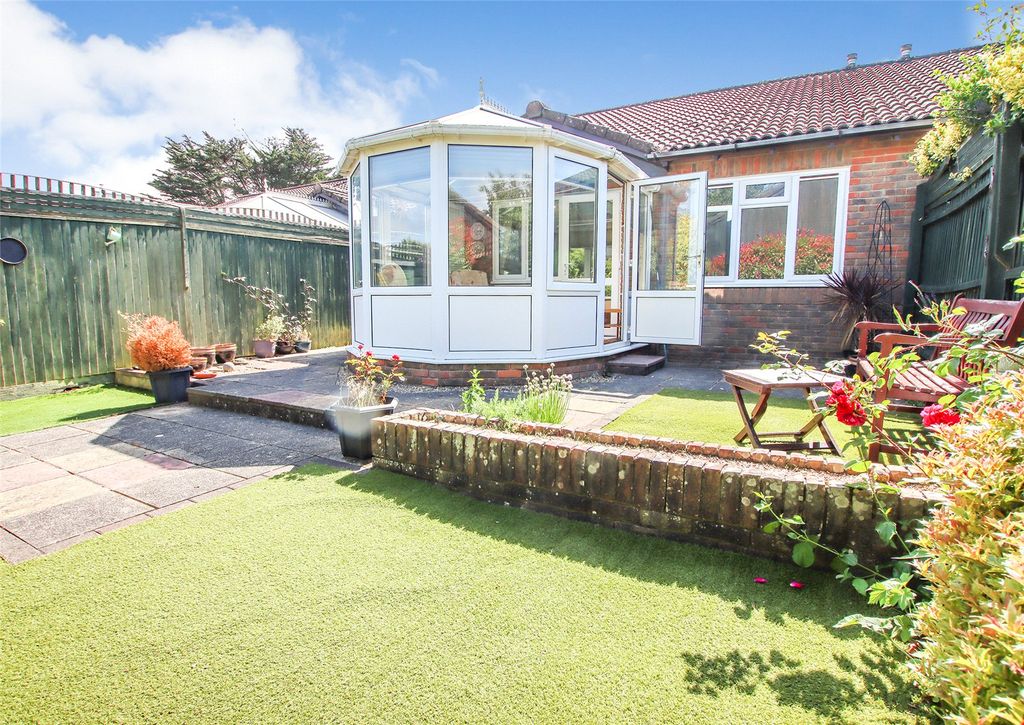 Property photo 1 of 15 Picture No. 12