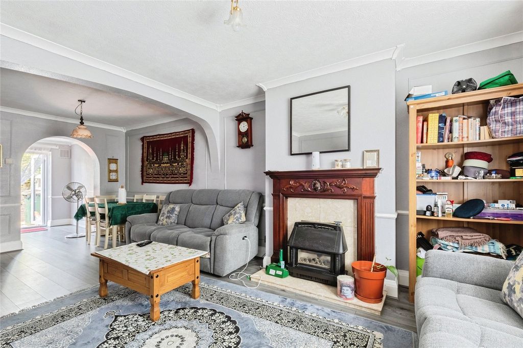 Property photo 2 of 19 Picture No. 04