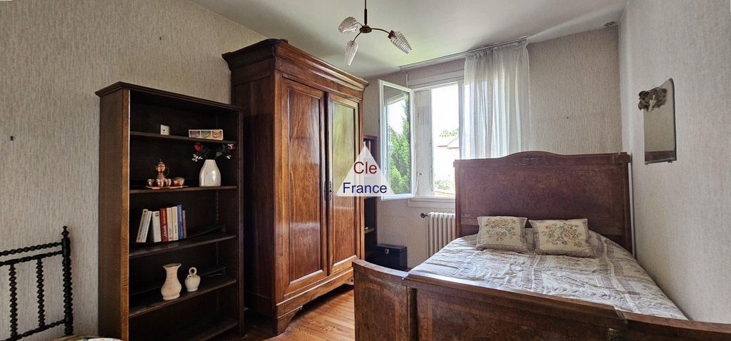 Property photo 3 of 7