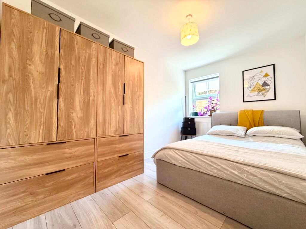 Additional image 9 of 3 bed flat for saleSouth Drive, Coulsdon CR5
