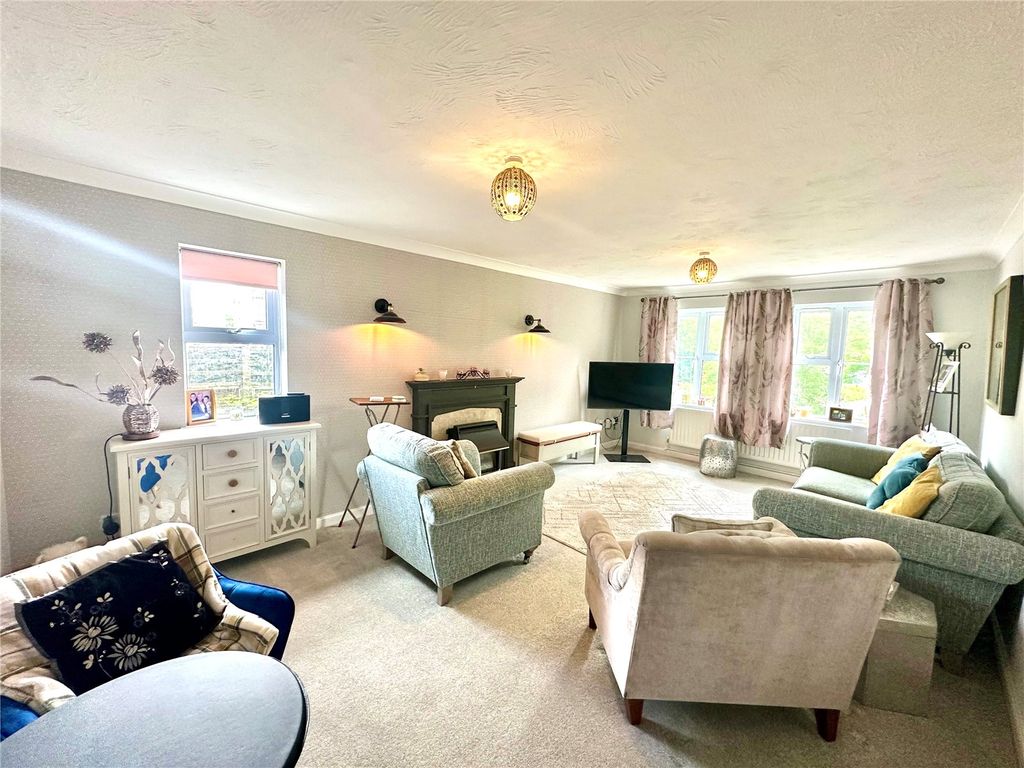Property photo 3 of 15 Picture No. 11
