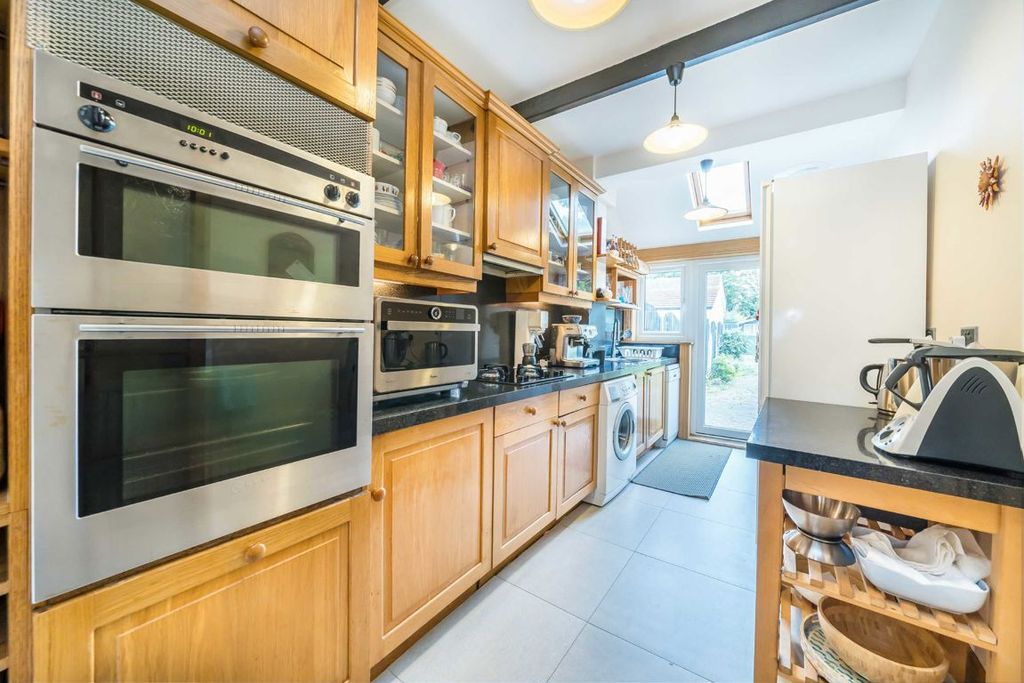 Property photo 2 of 8