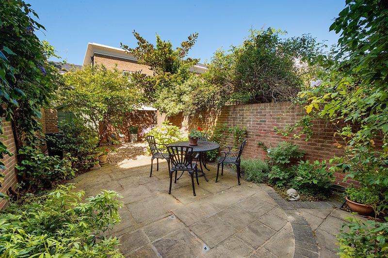 Property photo 1 of 5