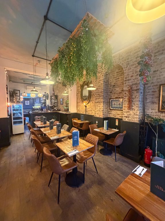 Property photo 3 of 27