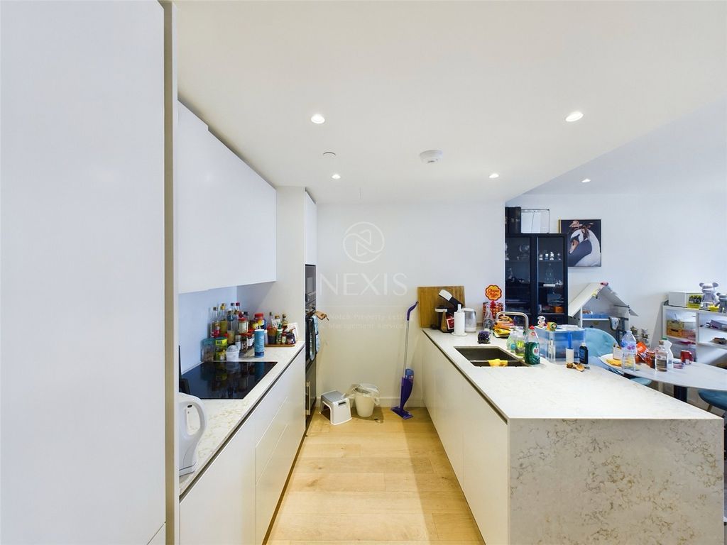 Property photo 3 of 10 Picture No. 02