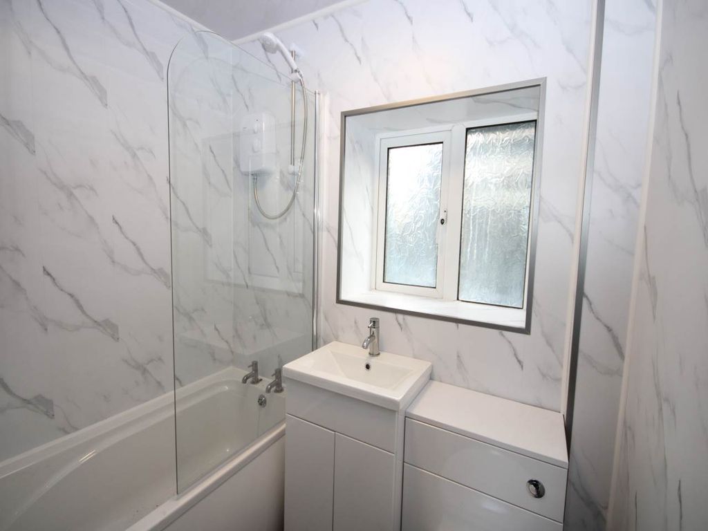 Property photo 1 of 20 Bathroom Ground