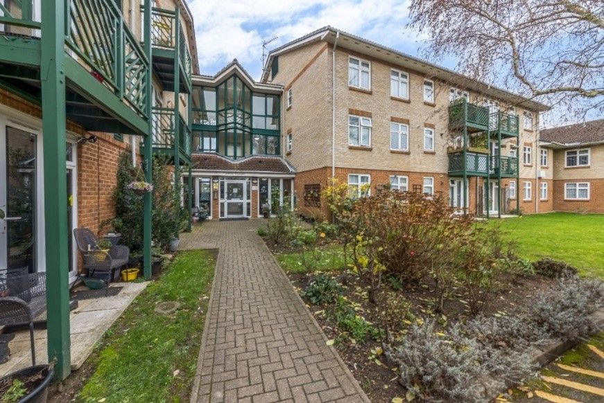 Property photo 1 of 6