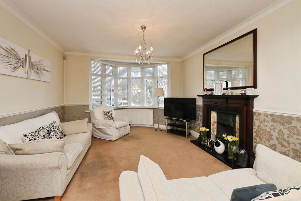 Property photo 2 of 24