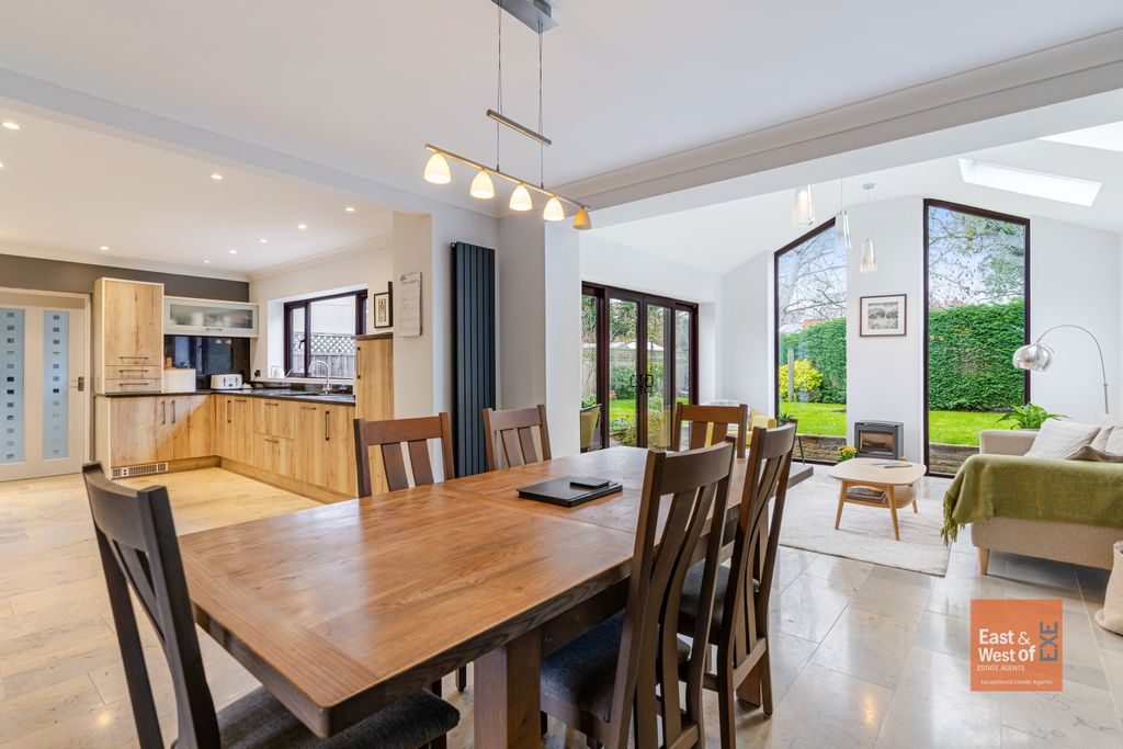 Property photo 2 of 19 A13 - Caradon House, Village Road, Woodbury Salter