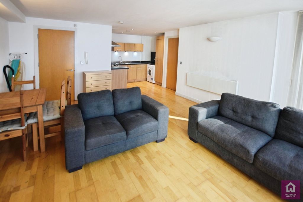 Property photo 3 of 16 Picture No. 29
