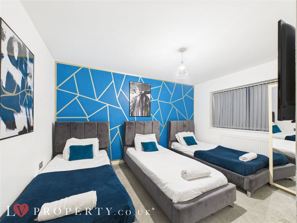 Property photo 3 of 16 Picture No. 07