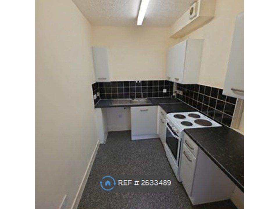 Property photo 1 of 12 Kitchen