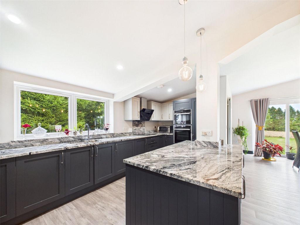 Property photo 3 of 13 Picture No. 03