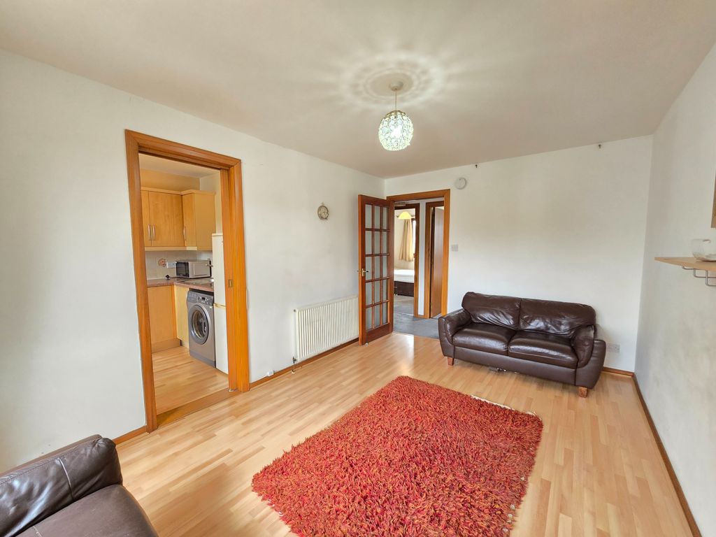 Property photo 3 of 6