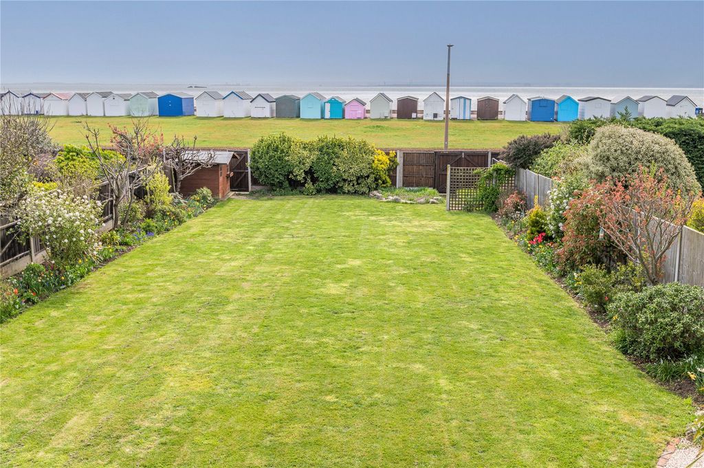 Property photo 2 of 21 Picture No. 06