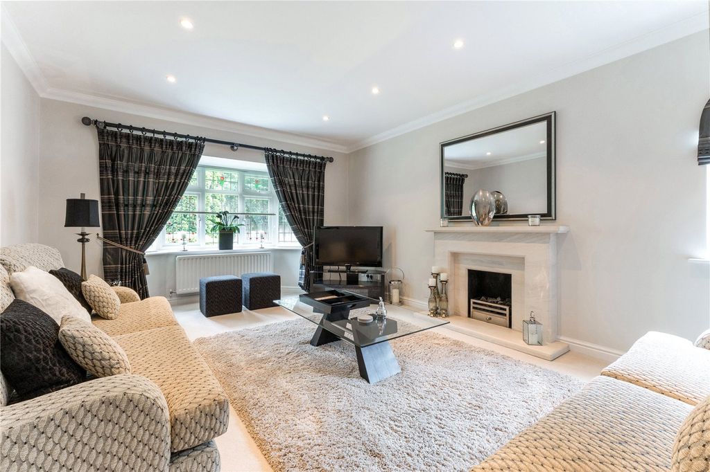 Property photo 2 of 24 Picture No. 46