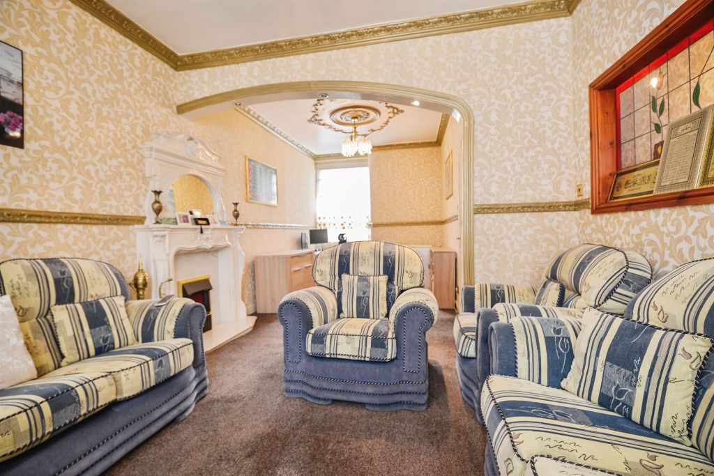 Property photo 3 of 16