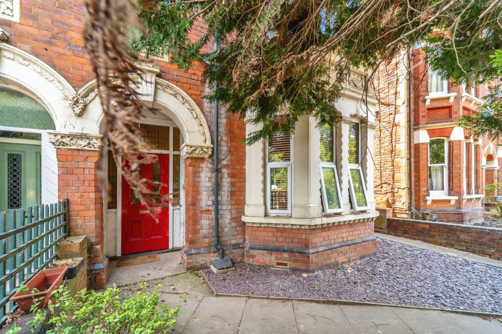 Property photo 1 of 14