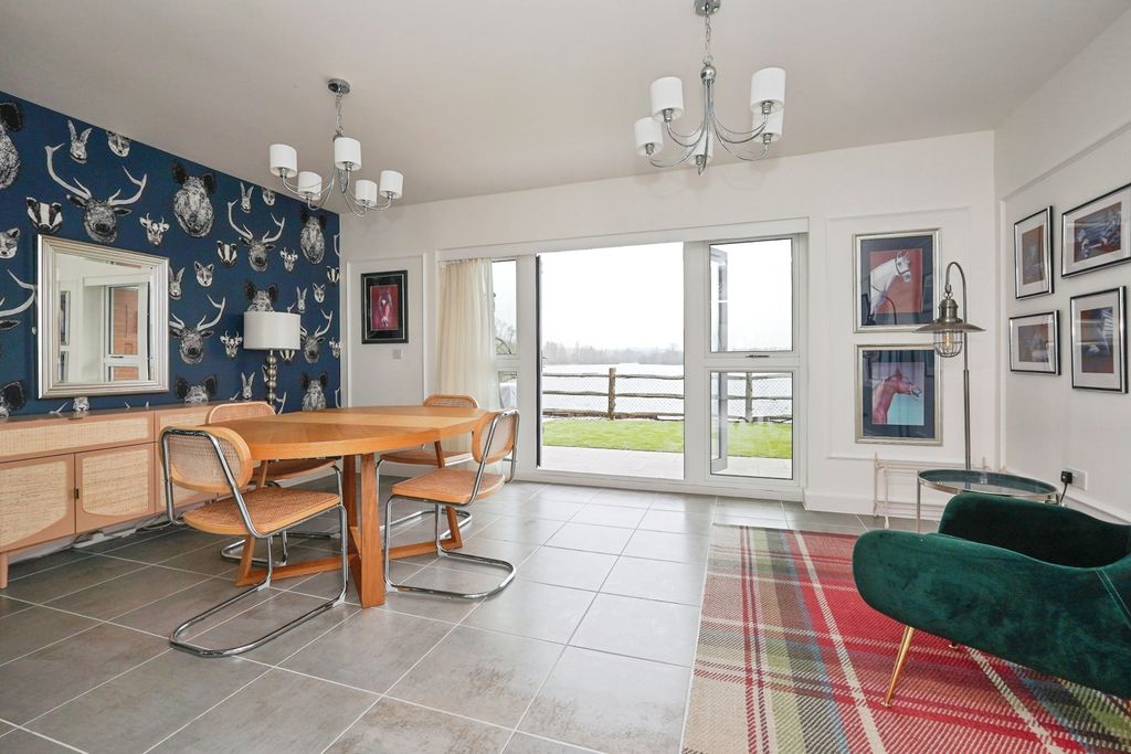 Property photo 2 of 29 Open Plan