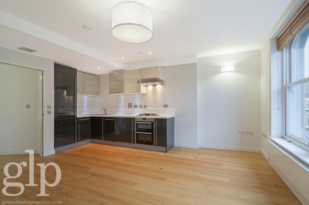 Property photo 1 of 10 2810120
