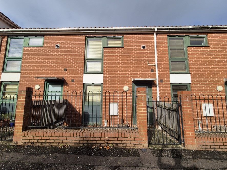 Property photo 1 of 9