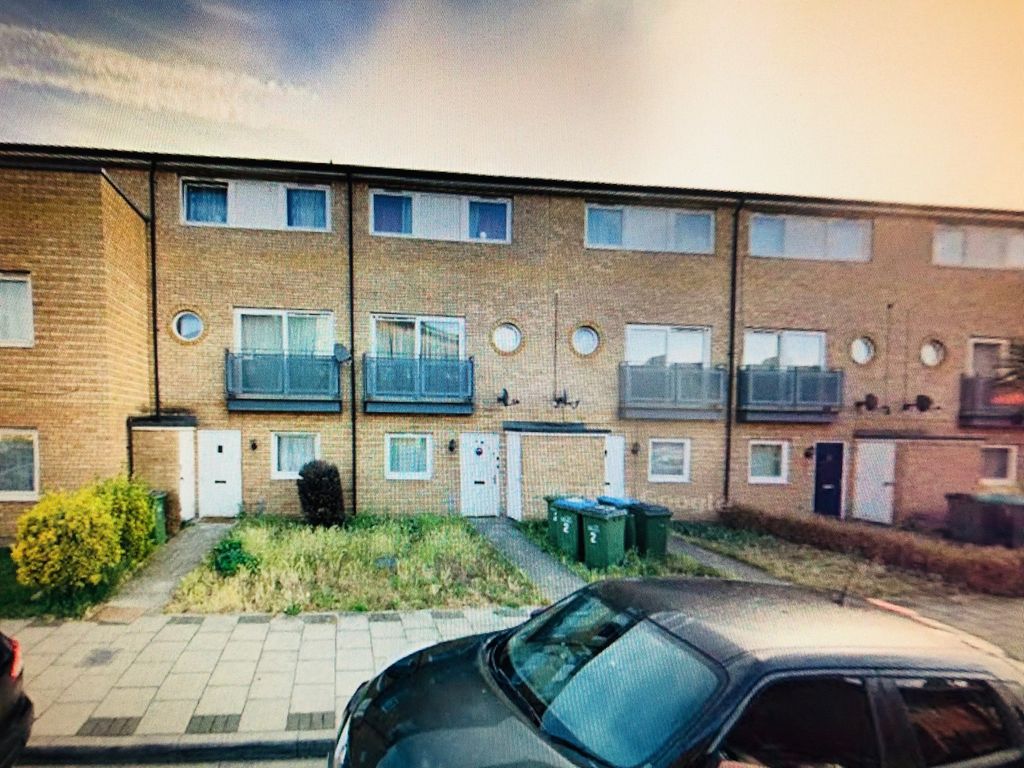 Property photo 1 of 18