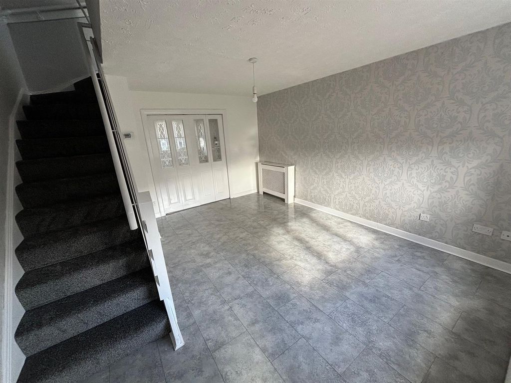 Property photo 2 of 11 2P.Jpg