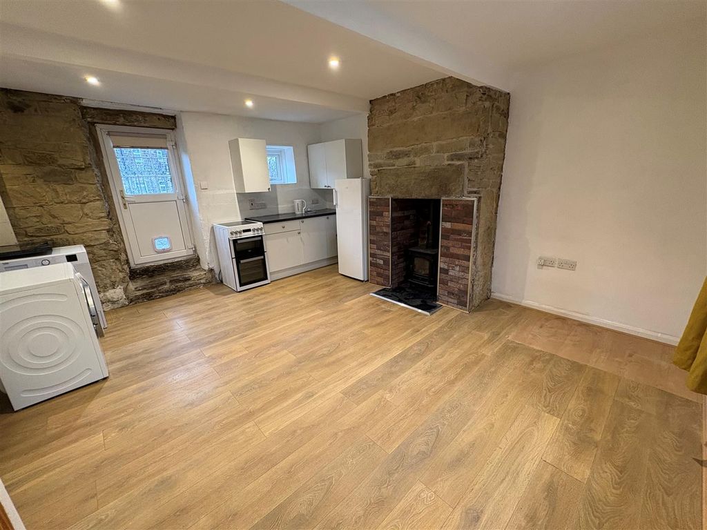 Main Road, Denholme, Bradford BD13, 2 bed terraced house for sale, £ ...