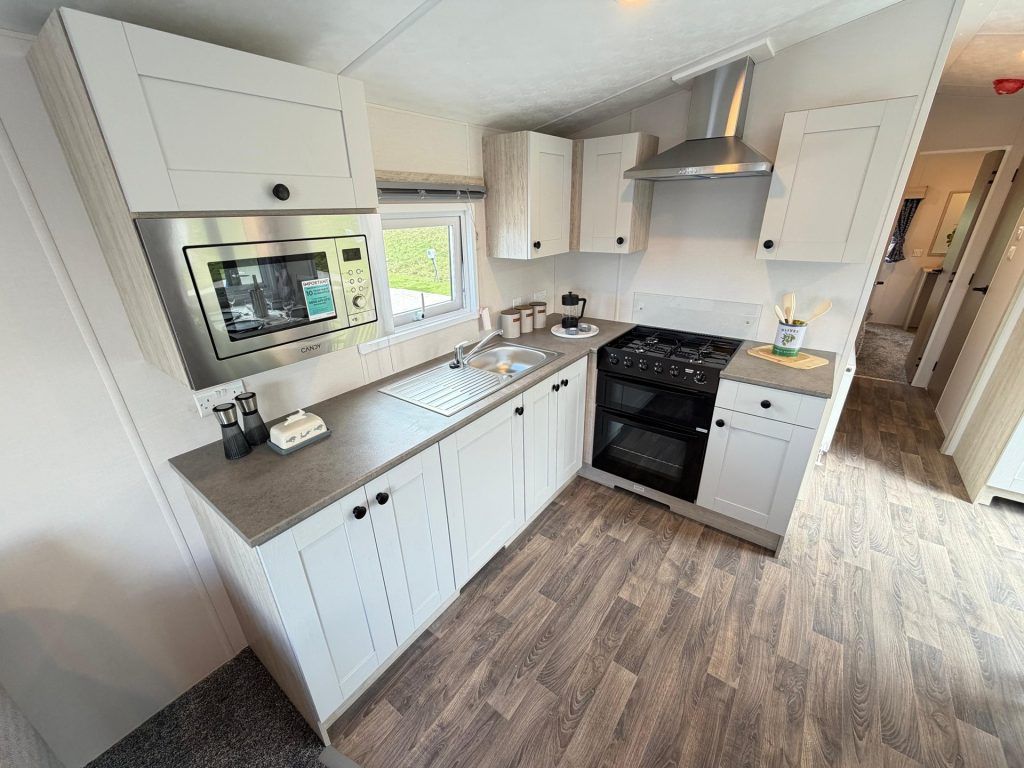 Property photo 3 of 6 Delta Ascot Saffron 04